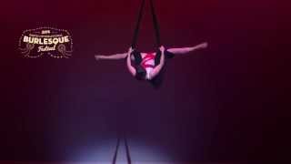 Violette Raven from Kinetica performs at the 2014 Perth International Burlesque Festival