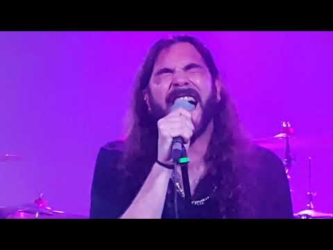 FAUSTO TARANTO, DE ESPERA Y BOCA, EN SEVILLA