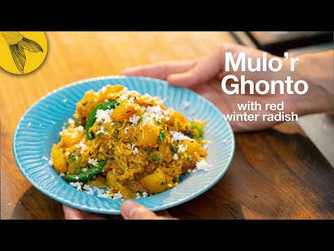 Mulo'r ghonto with winter radish—Bengali vegetarian recipe