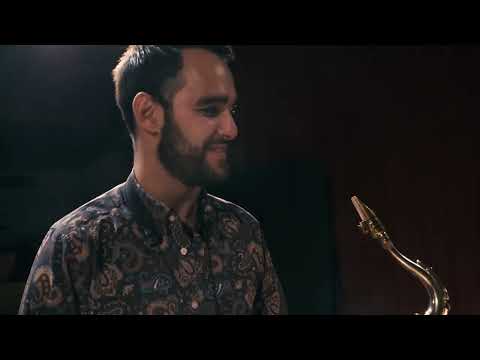 Swiss Jazz Ambassadors feat. Sarah Hanahan - Skylark