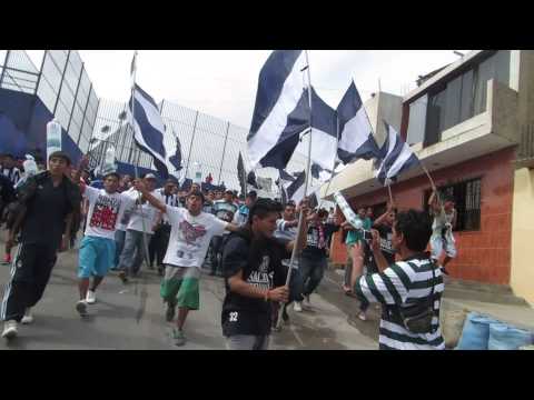 CHORRILLOS NO ES GALLINA CHORRILLOS CORAZON