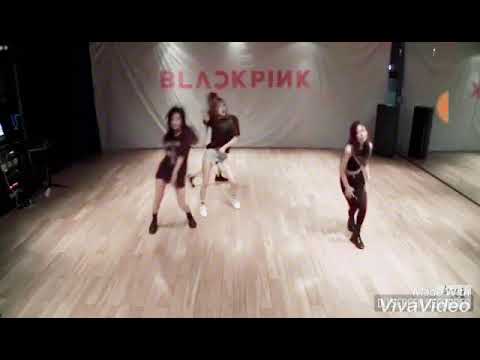REVERSED BOOMBAYAH DANCE PRACTICE!! Yas or Nah?!