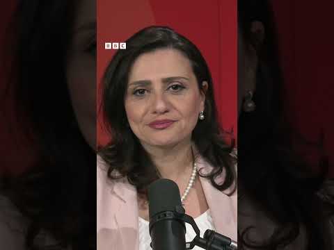 فيديو | من هي المصورة فاطمة حسونة التي عرفت بـ"عين غزة"؟