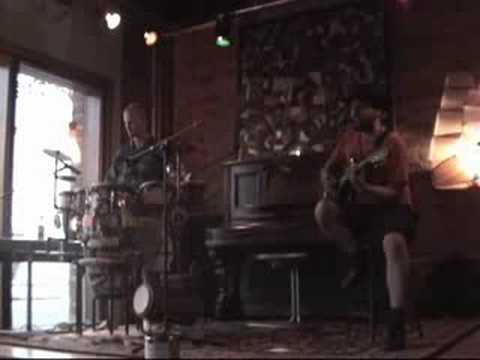 Hungness!!!-Over live @ Boulder Coffee Co. 8/4/08