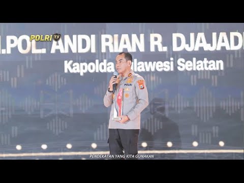KAPOLDA SULSEL TERIMA PENGHARGAAN DARI CNN INDONESIA AWARD 2024