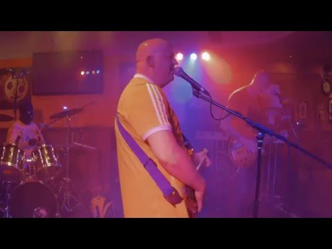 In Dire F**kin Straits - Valerie (Live at The Shovels, Blackpool 12th Dec 2015) HD