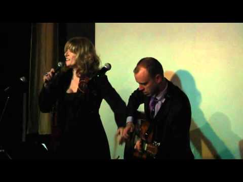 Michael O'Hara & Theresa Tova "Kishn Zisr Fun Vayn" *Kisses Sweeter Than Wine - in Yiddish!