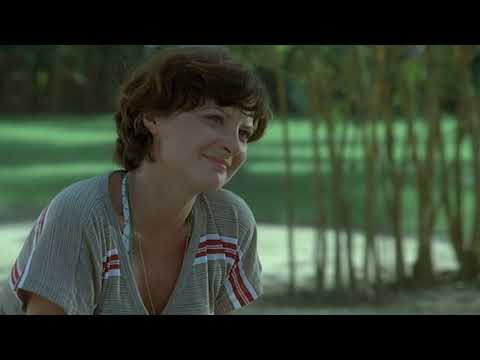 LES BRONZÉS | Extrait - Partie de ping-pong