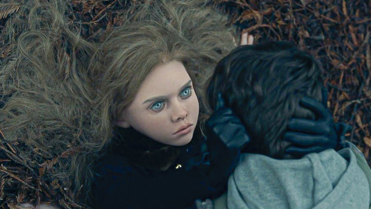 UM PROTÓTIPO DE UMA BONECA HUMANA SAI DO CONTROLE E SE TRONA CRU3L E S4NGUINÁRI4!