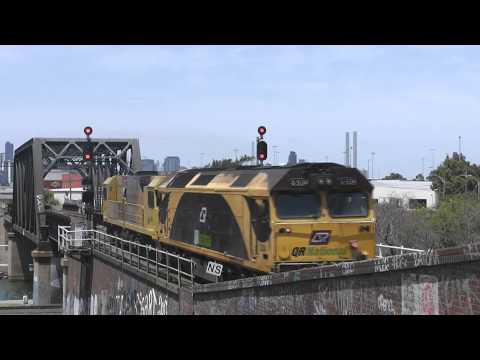 G534-2809 Light Engine too Donnybrook at Bunbury street