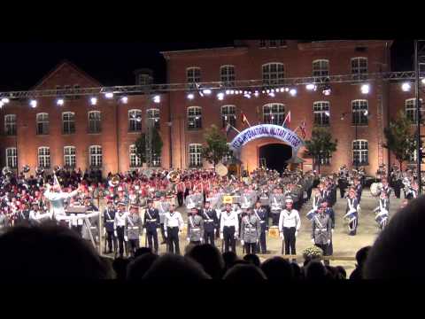 Ystad International Military Tattoo 2013 - Mass Band - Piaf