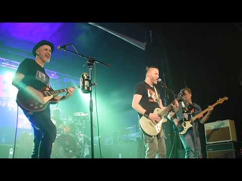 Red Nose - RED NOSE: Nechte mě bejt