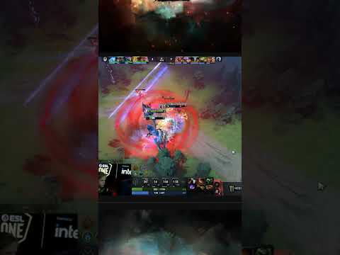 Boxi Zai Combination Pudge and Dark Seer want to pick off Terror Blade but fail