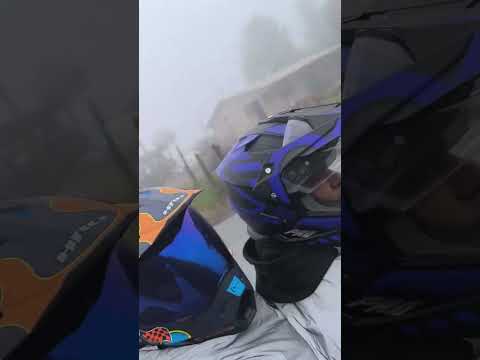 Neblina en la via Vélez a Landázuri en Santander 