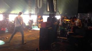 Dinosaur Pile-Up - Derail - Live at Leeds Festival