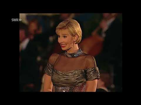 Eva Lind  "Spiel ich die Unschuld vom Lande"