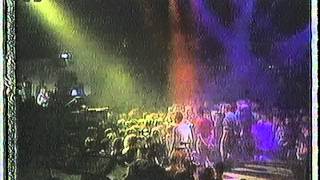 The Housemartins - Caravan Of Love - Live on &quot;The Tube&quot;