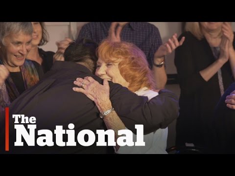 Seniors Getting Late-Life Arts Education