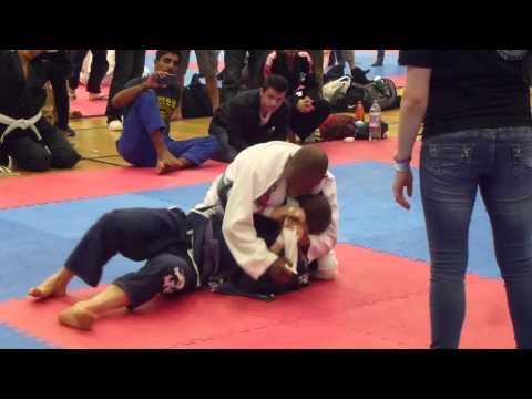 BJJ Pro Cup 2013 - Purple Master - Super Feather/Feather - Noel Bartley - Match 1