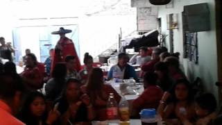 Pedro Lopez imitador, celebrado el cumpleaños del sr. Virgilio Lopez.