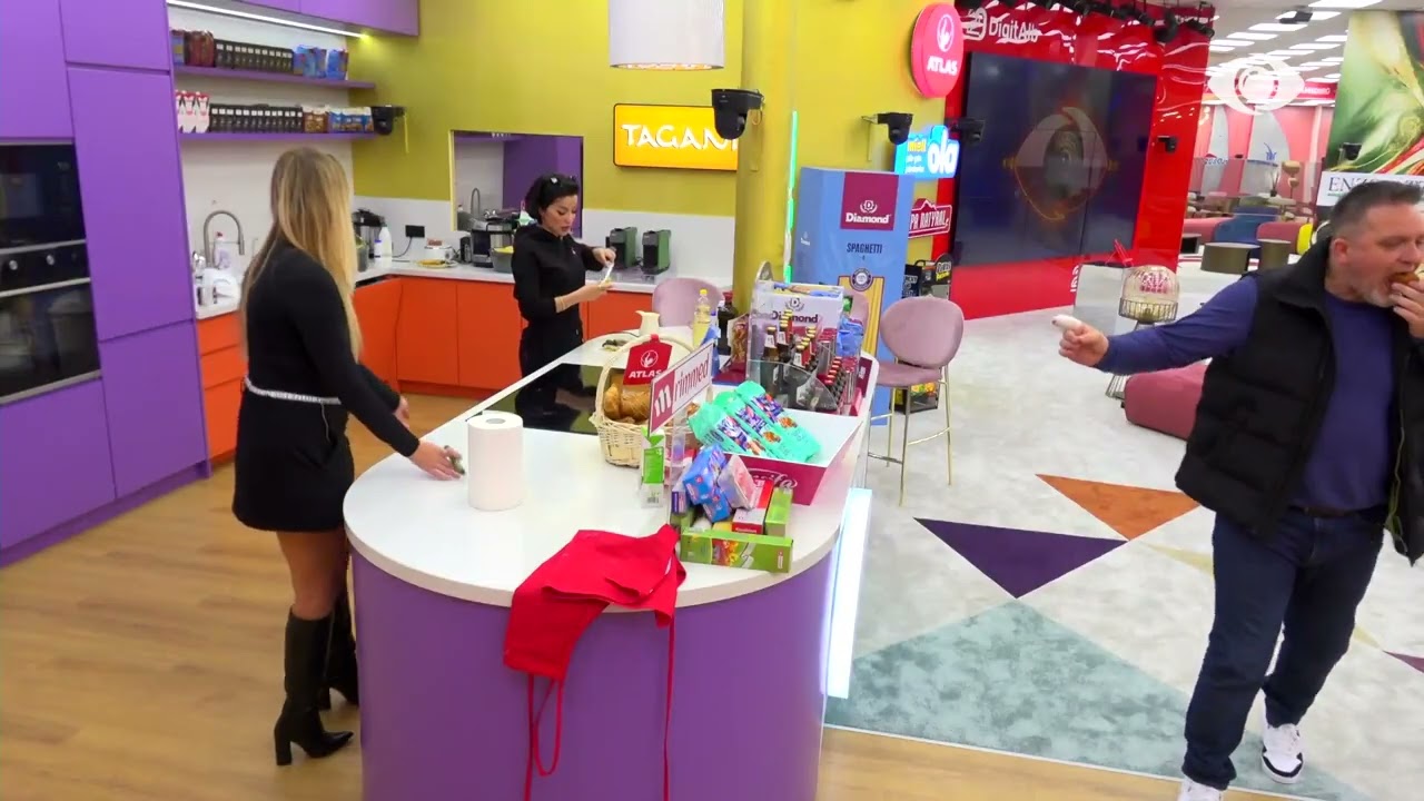 “Mos u prek kur them ke tendenca bullizmi”/ Juli debat me Rozën: Kur i lë të mbathurat... - BBV3