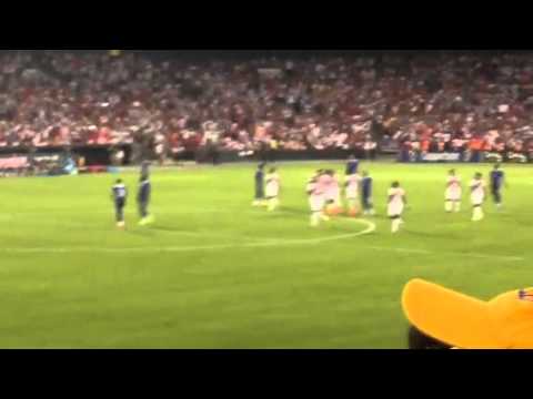 Celebracion del gol de Peru Daniel Chavez frente a USA