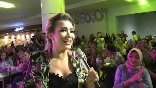 Satu Yang Tak Bisa Lepas - Reza Artamevia (Live from Friday Fusion at South Quarter Dome)