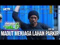 Madut Menjaga Lahan Parkir Amanah Wali 6