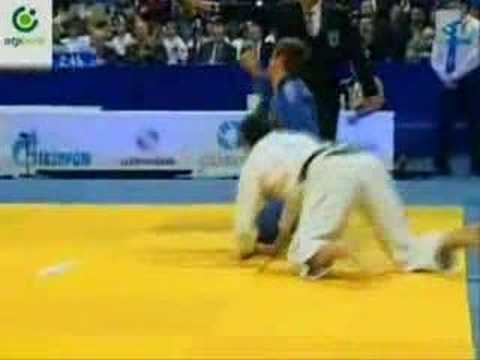 Sirazhuldin Magomedov (RUS) - Mural Shadov (RUS)