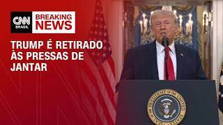 Vídeo: Trump é retirado às pressas de jantar com correspondentes da Casa Branca | CNN BRASIL