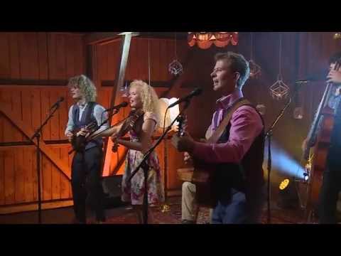 CURLY STRINGS "Kauges külas" / ETV LIVE