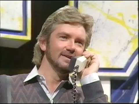 BBC ONE - Noel Edmonds Late Late Breakfast Show - Gets Punk'd by BT Engineer