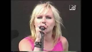 The Cardigans - My Favourite Game (Live at V Festival - 1999)
