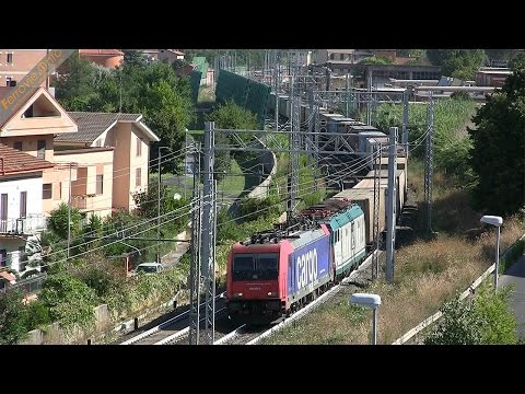 484 013 + E.652.020 in corsa presso Monterotondo - 484 013 + E.652.020 running near Monterotondo