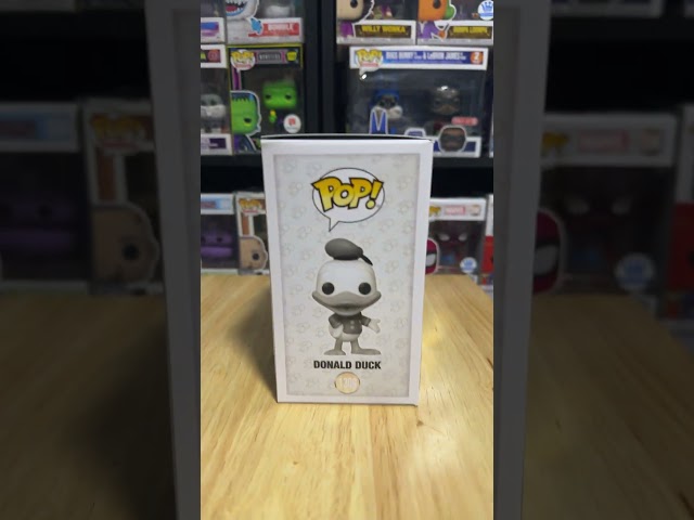 Vídeo relacionado con Funko Pop! Disney: Mystery Mini IRL - Donald Duck - Disney Standard Characters - Figura de Vinilo Coleccionable - Idea de Regalo- Mercancia Oficial - Juguetes para Niños y Adultos - Movies Fans