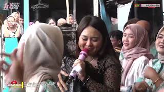 Download lagu DIKANTUN TUGAS - RESSY KANIA DEWI || RKD  LIVE DESA BAKOM - CINIRU mp3