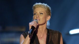 Faith Hill | You&#39;re Still Here (Live @ CMT Music Awards 2003)