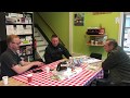 Inwoners en winkeliers uit Rotterdam-West zijn het wapengeweld beu.