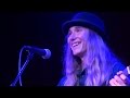 Sawyer Fredericks sings Four Pockets MashUp ...