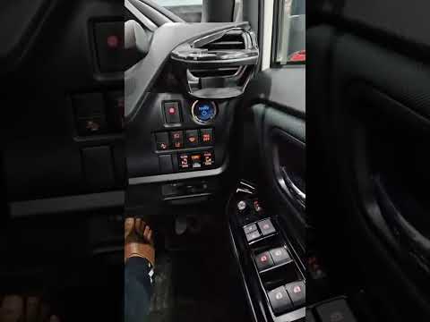 TOYOTA VOXY HYBRID ZS KIRAMIKI 2020 MODELVERSION 2