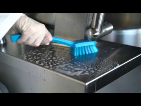 Tvättborste Vikan Medium Blå 26cm - Youtube manufacturer video 2