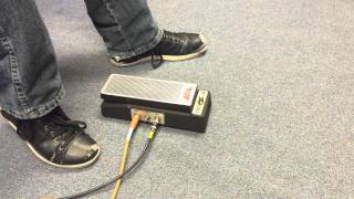 Video thumbnail for Rosac Nu Wa Fuzz Demo Video by Brighton Music Center