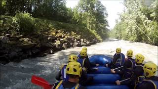 preview picture of video 'rafting a bourg saint maurice 2013'