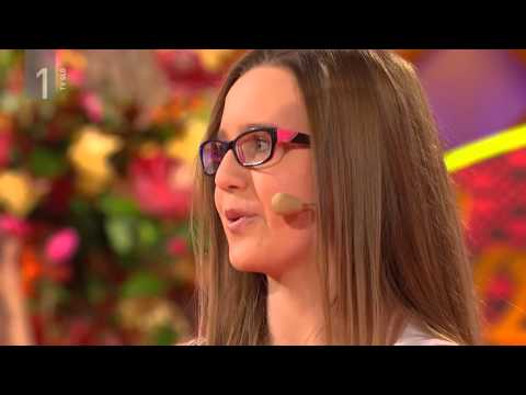 Mali velikani - Lara Kušar (Slovenski pozdrav, 6.11.2015)