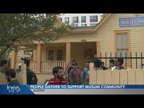 Muslims gather in solidarity at Austin's Nueces Mosque