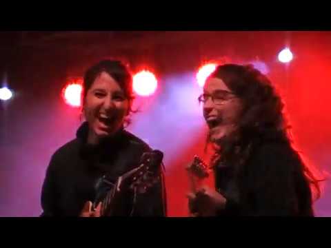 ROBA ESTESA. La nit és nostra.