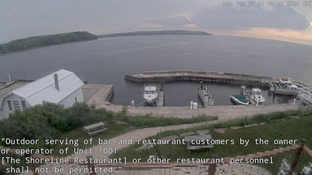 Live webcam view of Puerto y Marina de Gills Rock