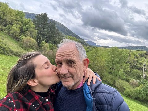 LA JOVEN QUE SUSURRA A LOS CABALLOS.. Y CAMELA AL PADRE 2024