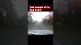 Car danger from the side😡