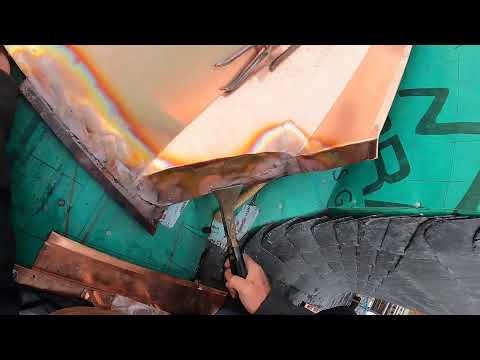 Kupfer Kehle am Schornstein hart löten - Live vom Schieferdach in Berlin.